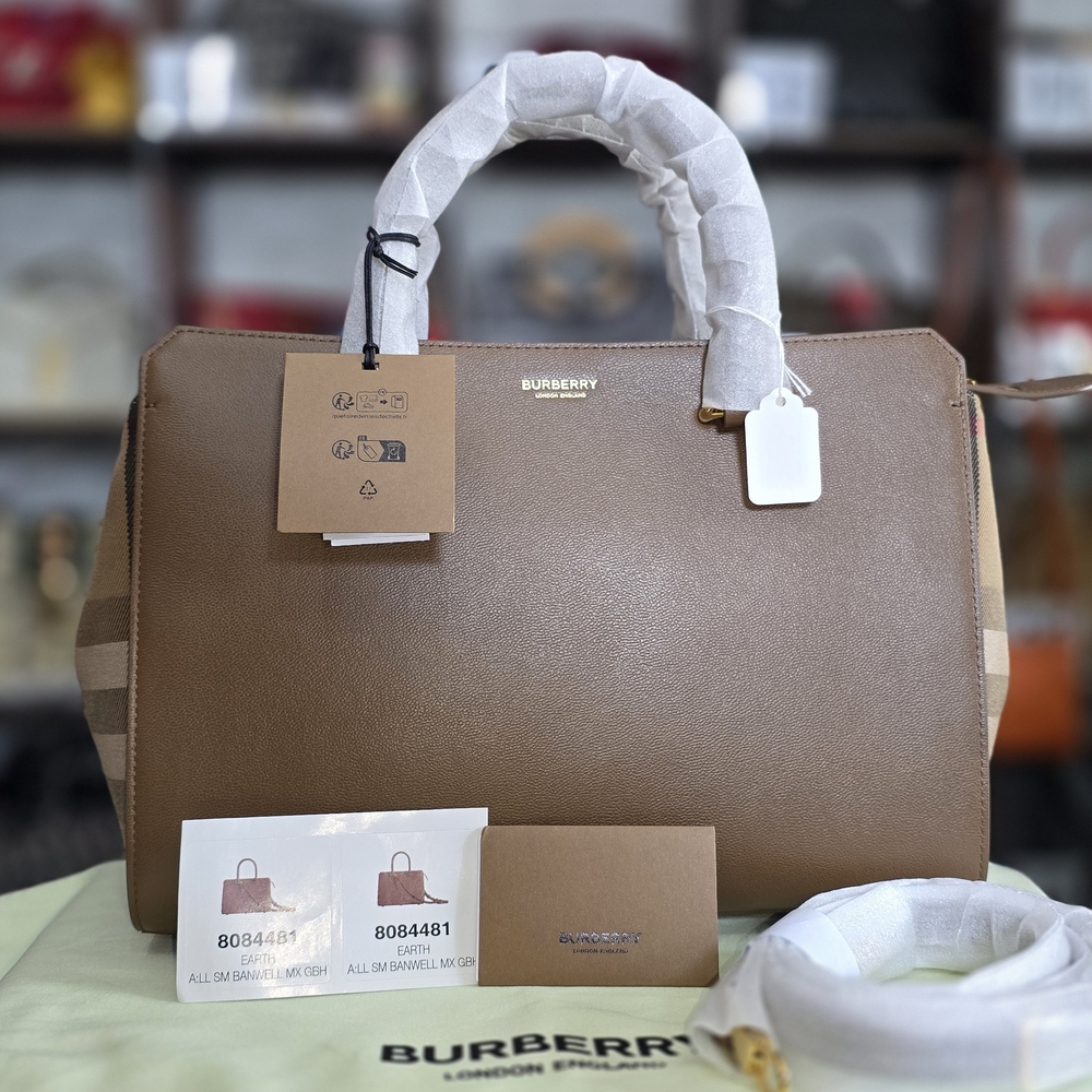 ✨️SOLD✨️NWT Burberry Banwell Hand Bag Tote Shoulder Bag